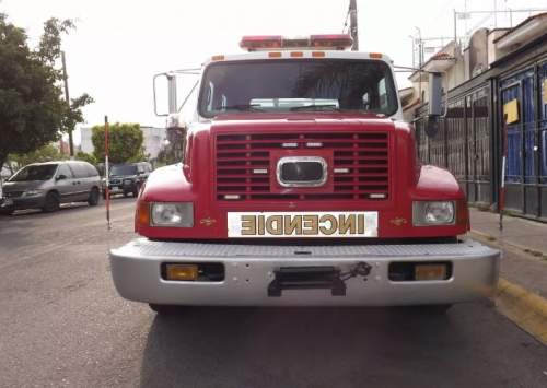 VENDIDO Camion De Bomberos Ataque Rapido International 98